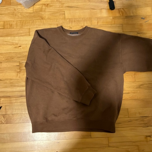 Brandy Melville brown crewneck sweatshirt - Picture 1 of 1